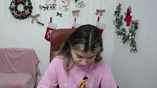 TinaRedly live sex cam