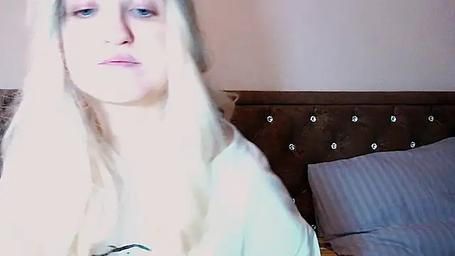 Sara4uu live sex cam