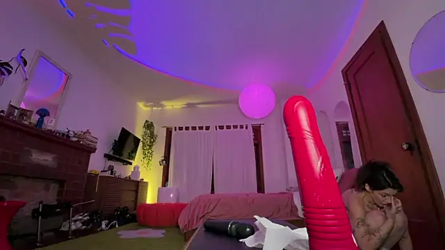 GennaJames live sex cam