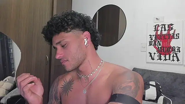 Alessandro_Vanni live sex cam