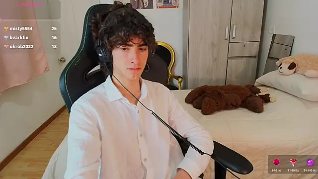 Nude_Boy18 live sex cam