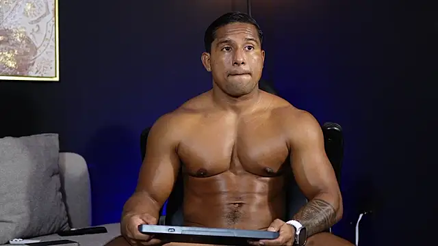 CallumMuscle live sex cam