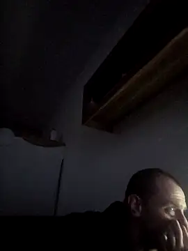 Roman0798 live sex cam