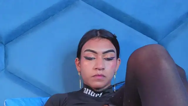 Kaataleya_horny live sex cam