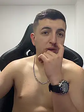 Liam_jones10 live sex cam