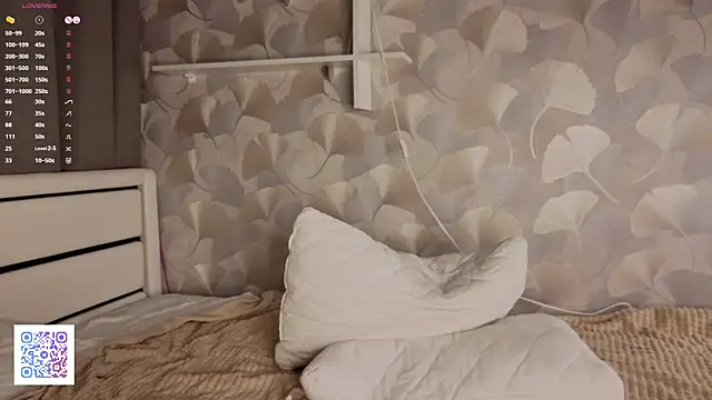 NeliaVandresar live sex cam