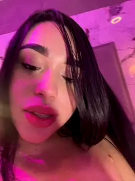 SofiaWildee live sex cam