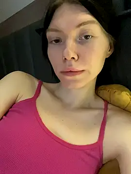 Lisaaa_Alisa live sex cam