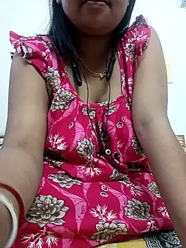 Priya_2222's cam snapshot