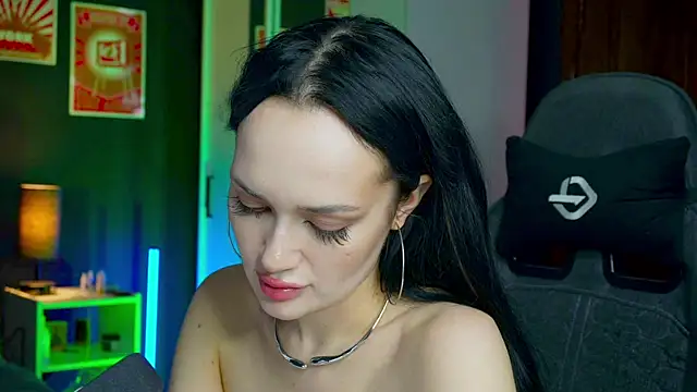 QueenAliss live sex cam