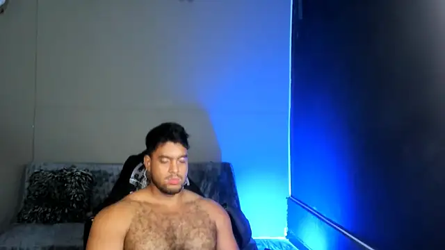 Big_furry_bear13 live sex cam