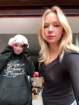 RollDolls live sex cam