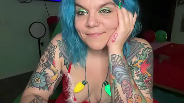 CherryBombBomb live sex cam