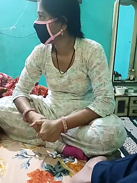 Cute-Charvii live sex cam