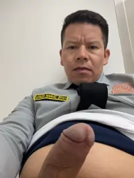 Manu0586 live sex cam