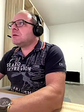 coupleLatinaLovers live sex cam