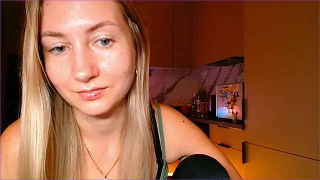 BluueSilk live sex cam