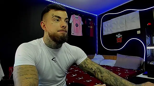 Chrisjordan66 live sex cam