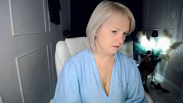 Juarnea live sex cam