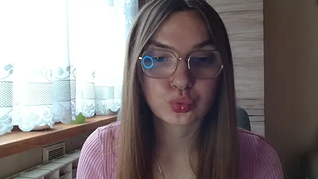 LooveELLYx live sex cam