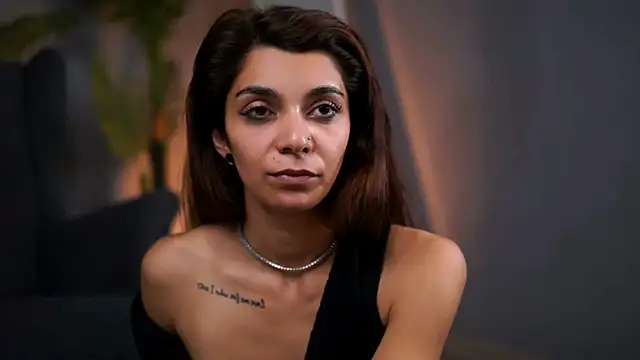 ReneeVoss live sex cam