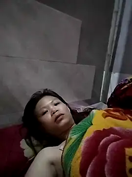 LinhNa999 live sex cam