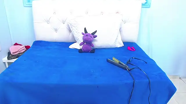 Memi_xxx live sex cam