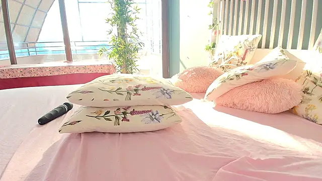 AlicePirs live sex cam