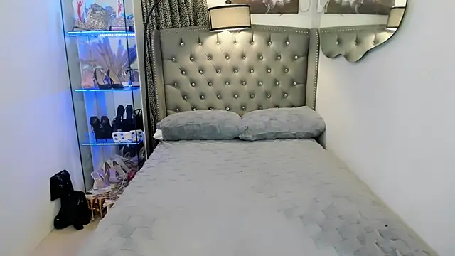 Lars_empress's cam snapshot