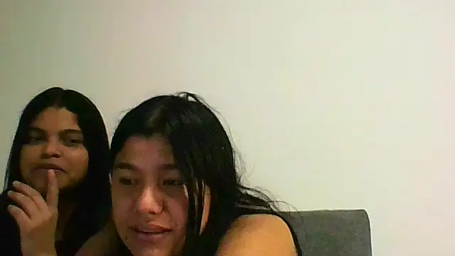 April_Becker's cam snapshot