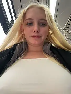 Milkyy_wway live sex cam