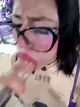 Kitty_Melodi live sex cam