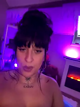 CarolaDrago live sex cam