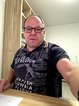 coupleLatinaLovers live sex cam