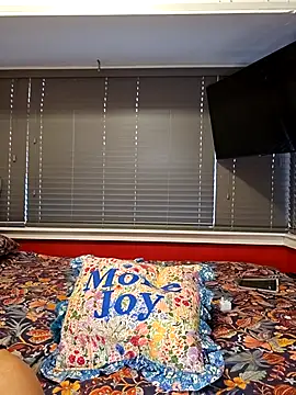 Maddythemilf's cam snapshot