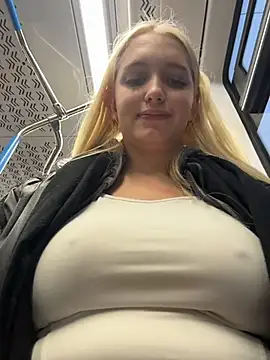 Milkyy_wway live sex cam