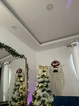 aaroncolombia live sex cam