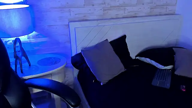 Emir_Ozan_ live sex cam