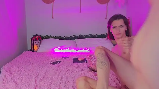 Olivia-Pink live sex cam