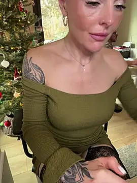 EmaSalis live sex cam