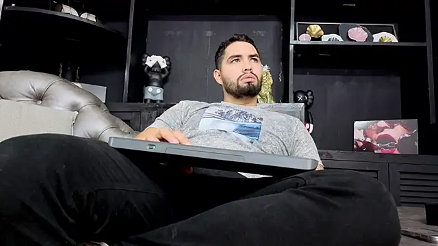 matteosantos live sex cam