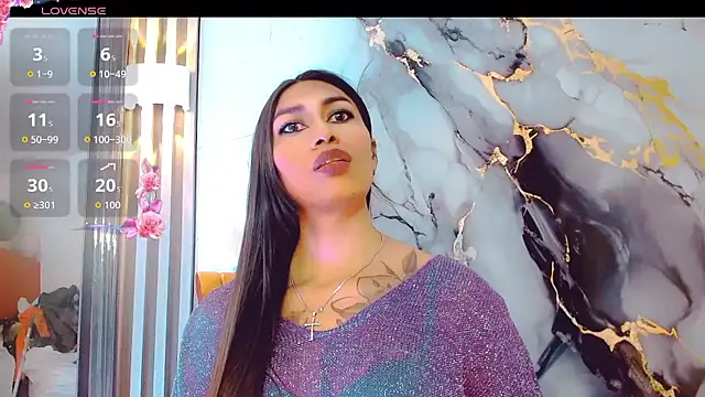 khiara_moretti live sex cam