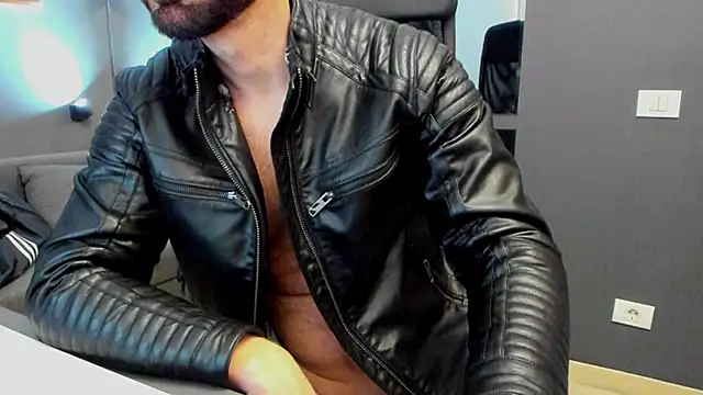 AronGrant live sex cam