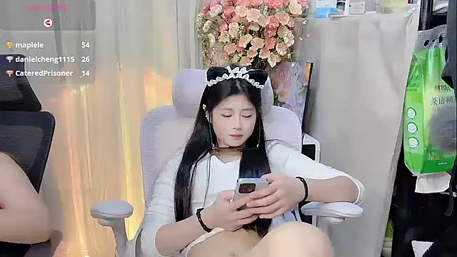 Yvonne-07's cam snapshot