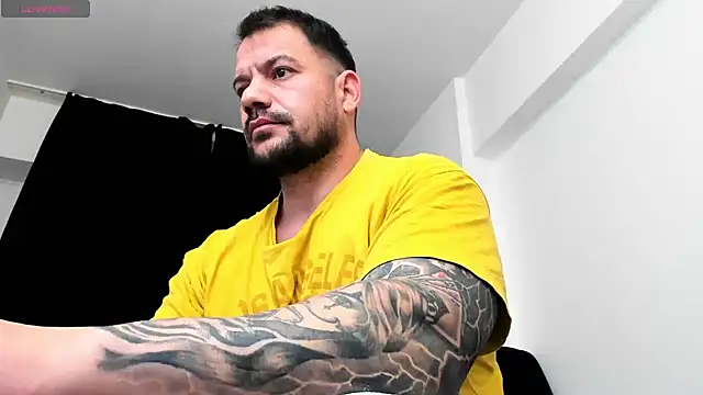 musclemonster31's cam snapshot