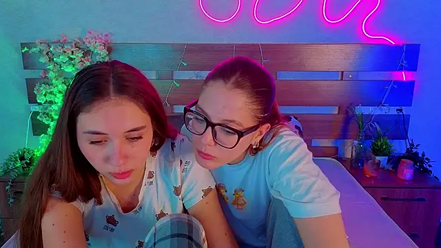 MargaretMorris's cam snapshot