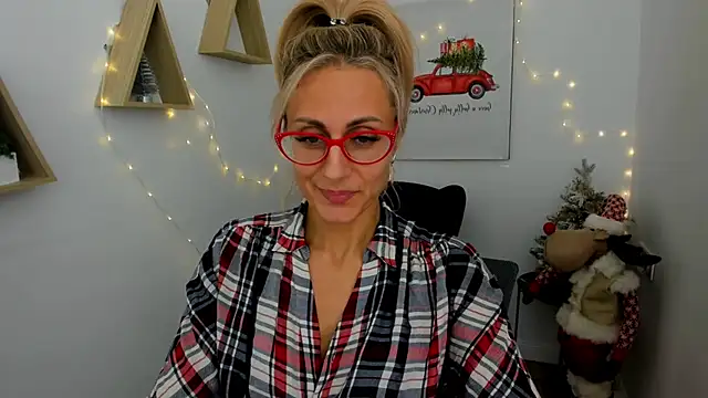 MuseOfStage live sex cam