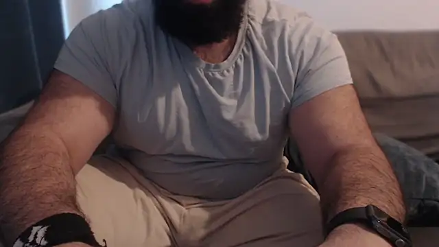 hugemachohandsome's cam snapshot