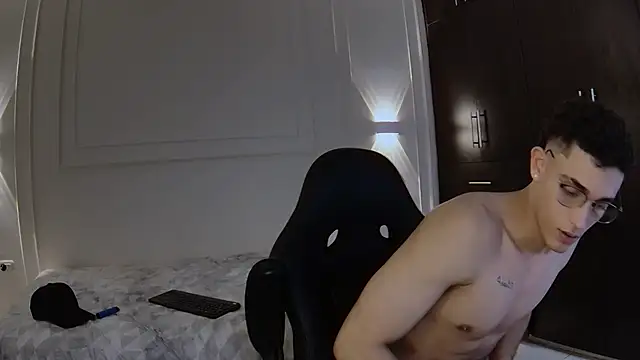 nathan_shimmer's cam snapshot