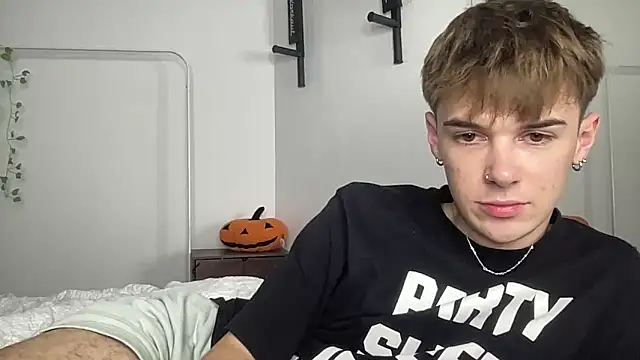 Milk_Guy live sex cam